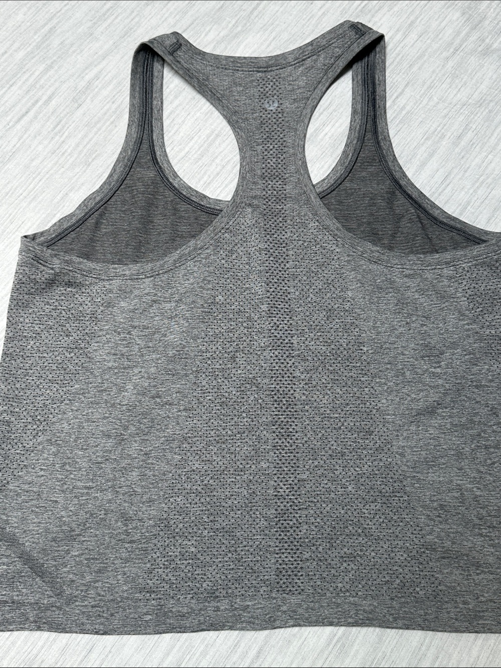 Lululemon Swiftly Tank - Picture 2 of 5
